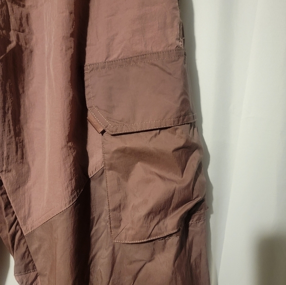 Nike Jordan Mens Cargo Pants 23 Engineered CK9167 298 Size Med $150 Smoky Mauve - Picture 2 of 10